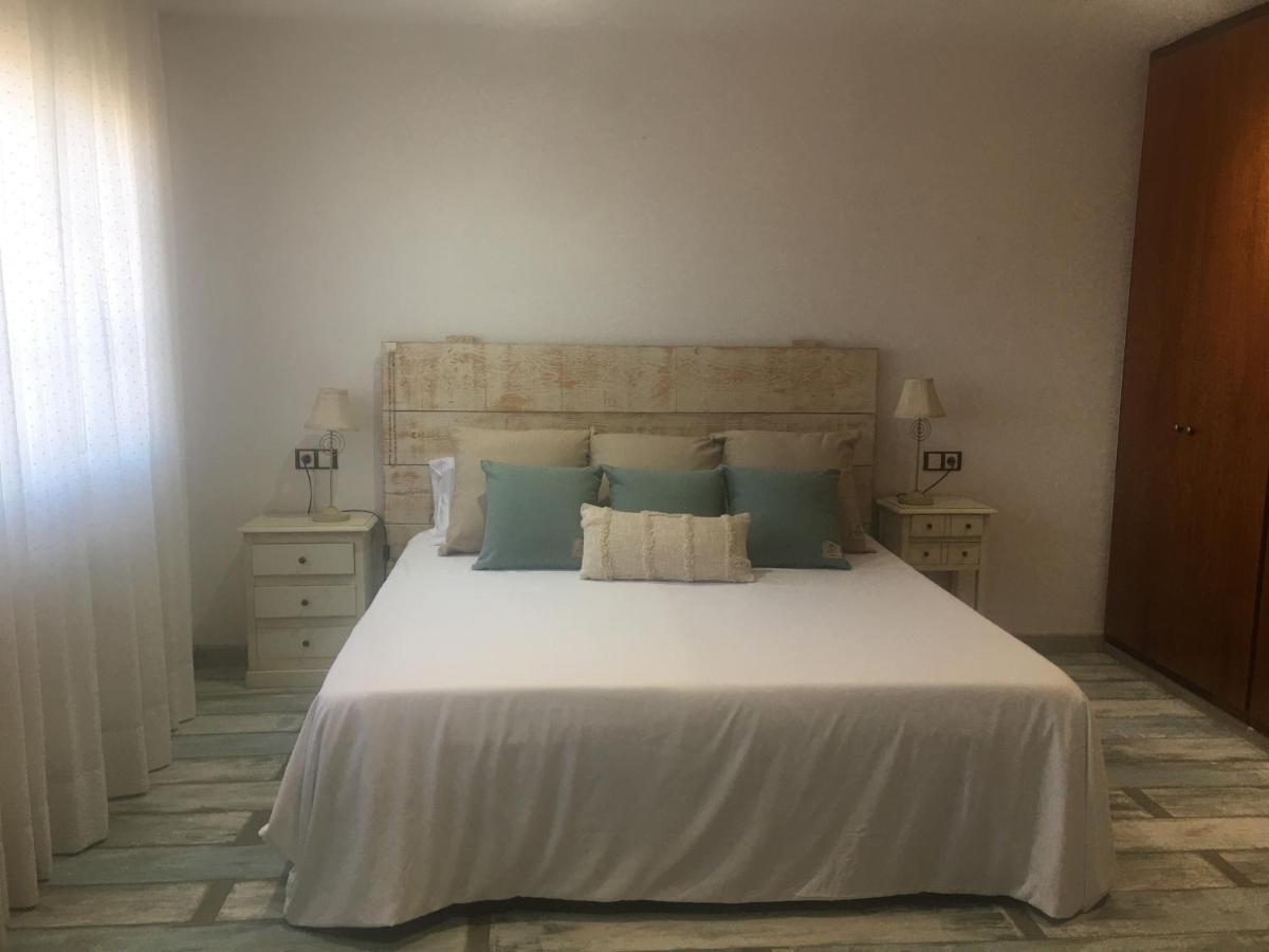 Piscina De Sal Barbacoa Wifi, Parking Gratis, 3 Min Pga Casa El Roble Villa Girona Kültér fotó