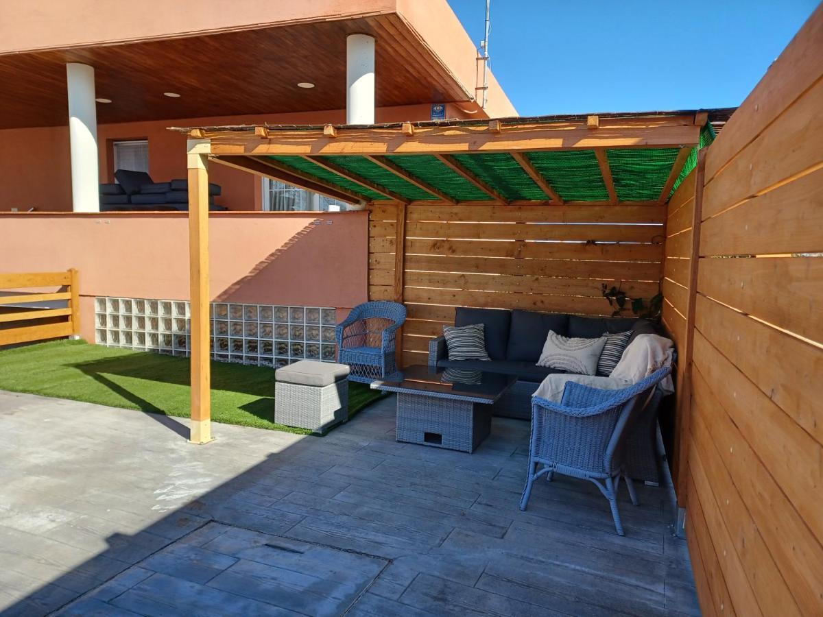Piscina De Sal Barbacoa Wifi, Parking Gratis, 3 Min Pga Casa El Roble Villa Girona Kültér fotó