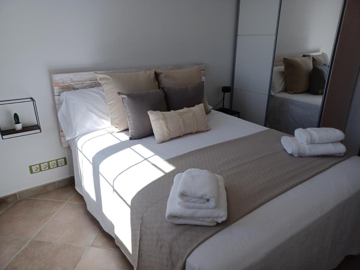 Piscina De Sal Barbacoa Wifi, Parking Gratis, 3 Min Pga Casa El Roble Villa Girona Kültér fotó