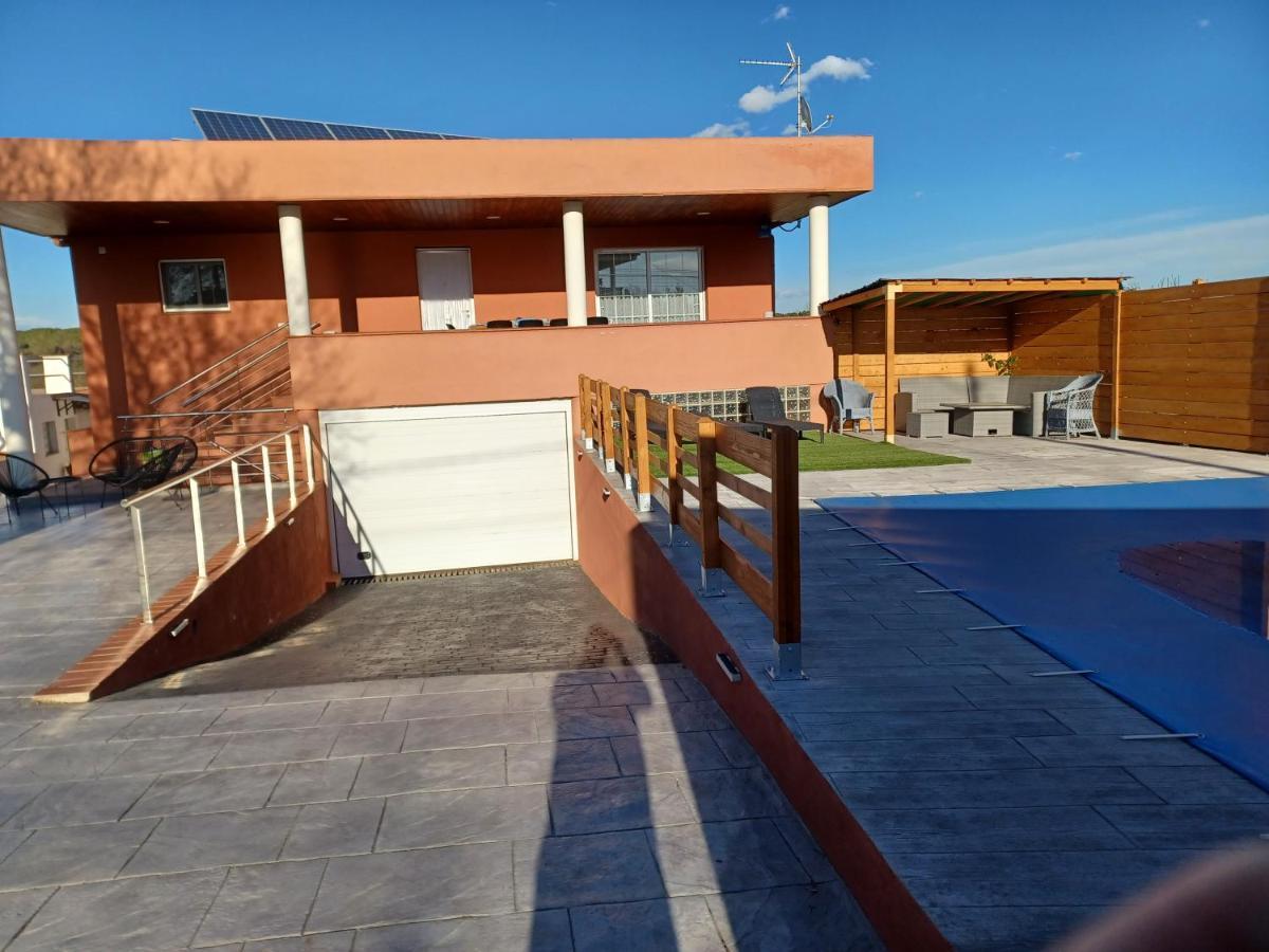Piscina De Sal Barbacoa Wifi, Parking Gratis, 3 Min Pga Casa El Roble Villa Girona Kültér fotó
