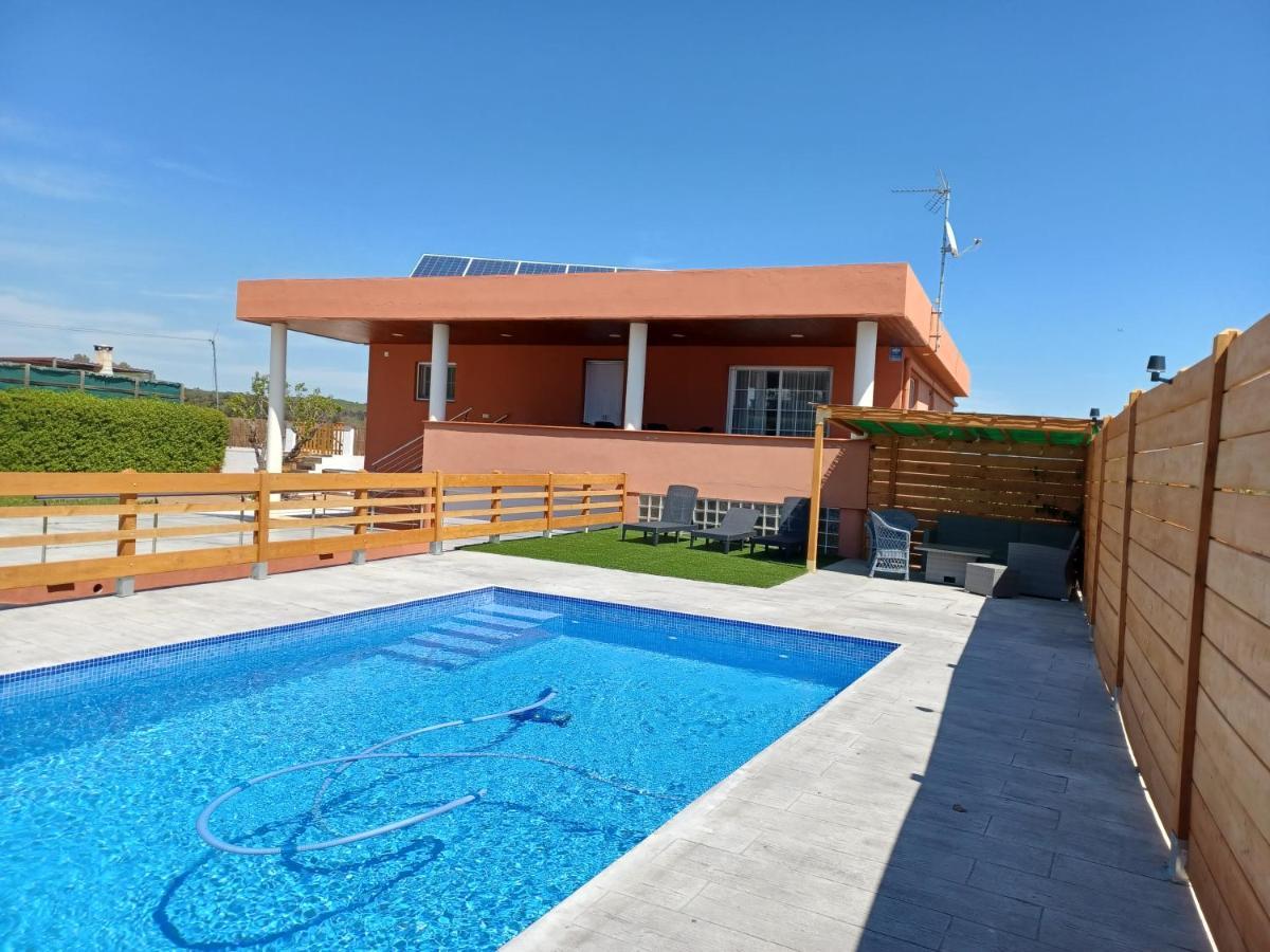 Piscina De Sal Barbacoa Wifi, Parking Gratis, 3 Min Pga Casa El Roble Villa Girona Kültér fotó