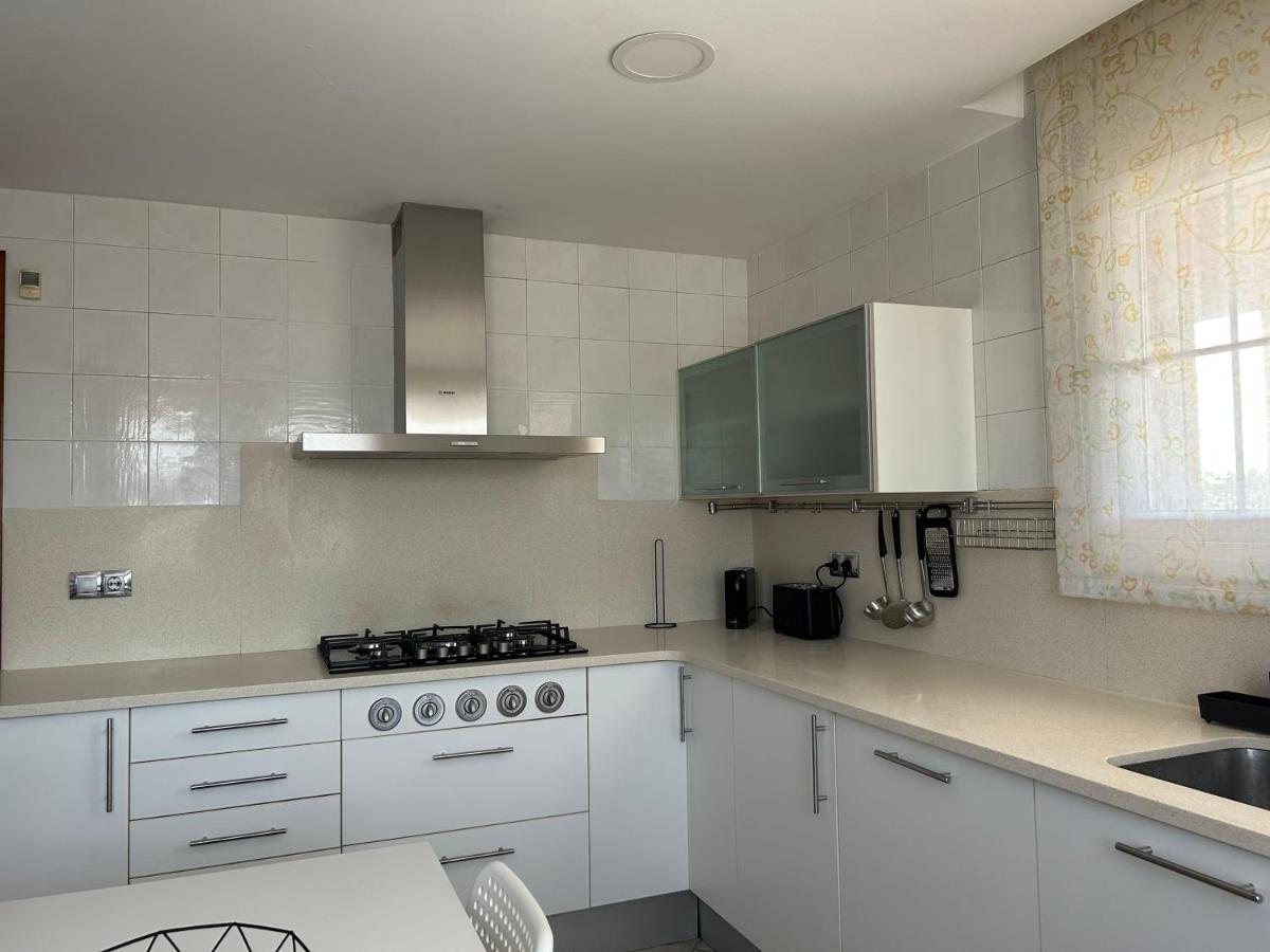 Piscina De Sal Barbacoa Wifi, Parking Gratis, 3 Min Pga Casa El Roble Villa Girona Kültér fotó