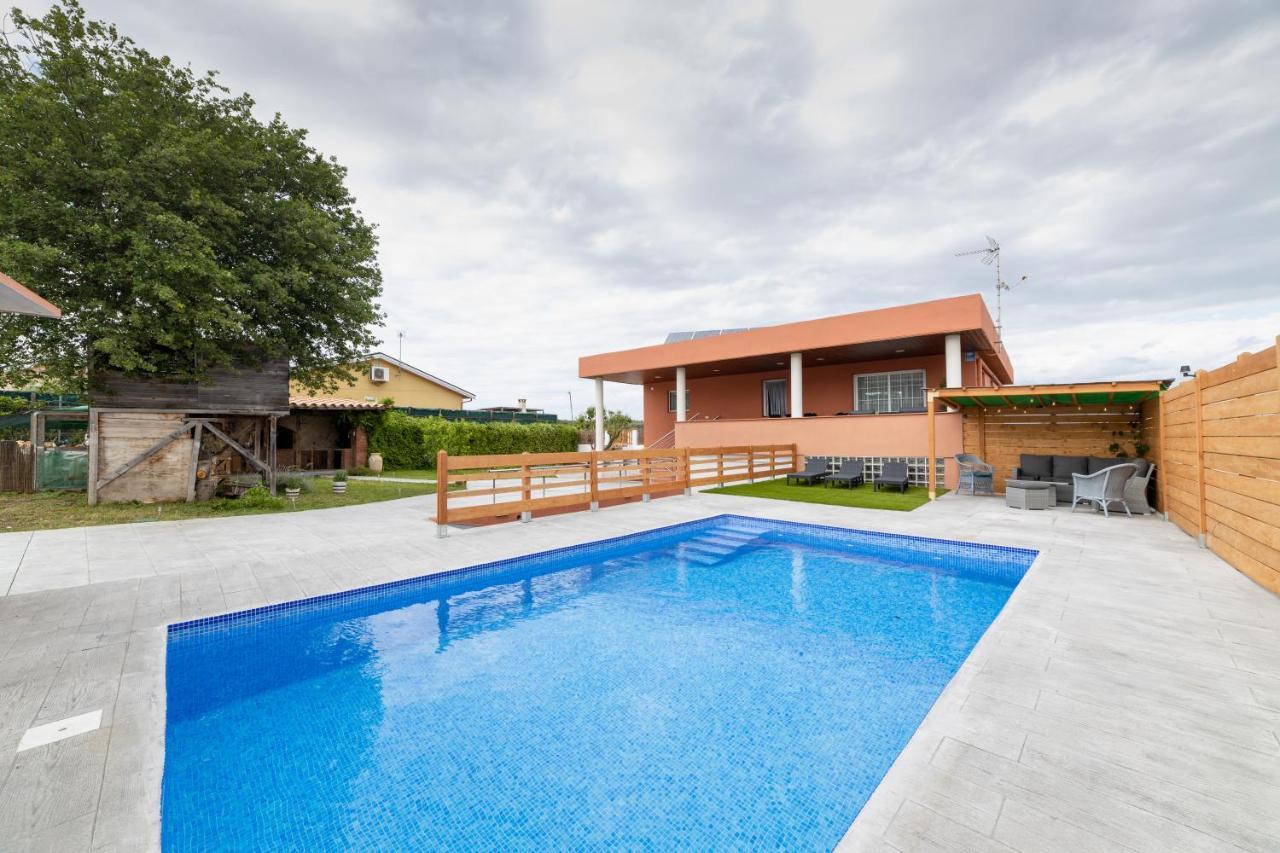 Piscina De Sal Barbacoa Wifi, Parking Gratis, 3 Min Pga Casa El Roble Villa Girona Kültér fotó