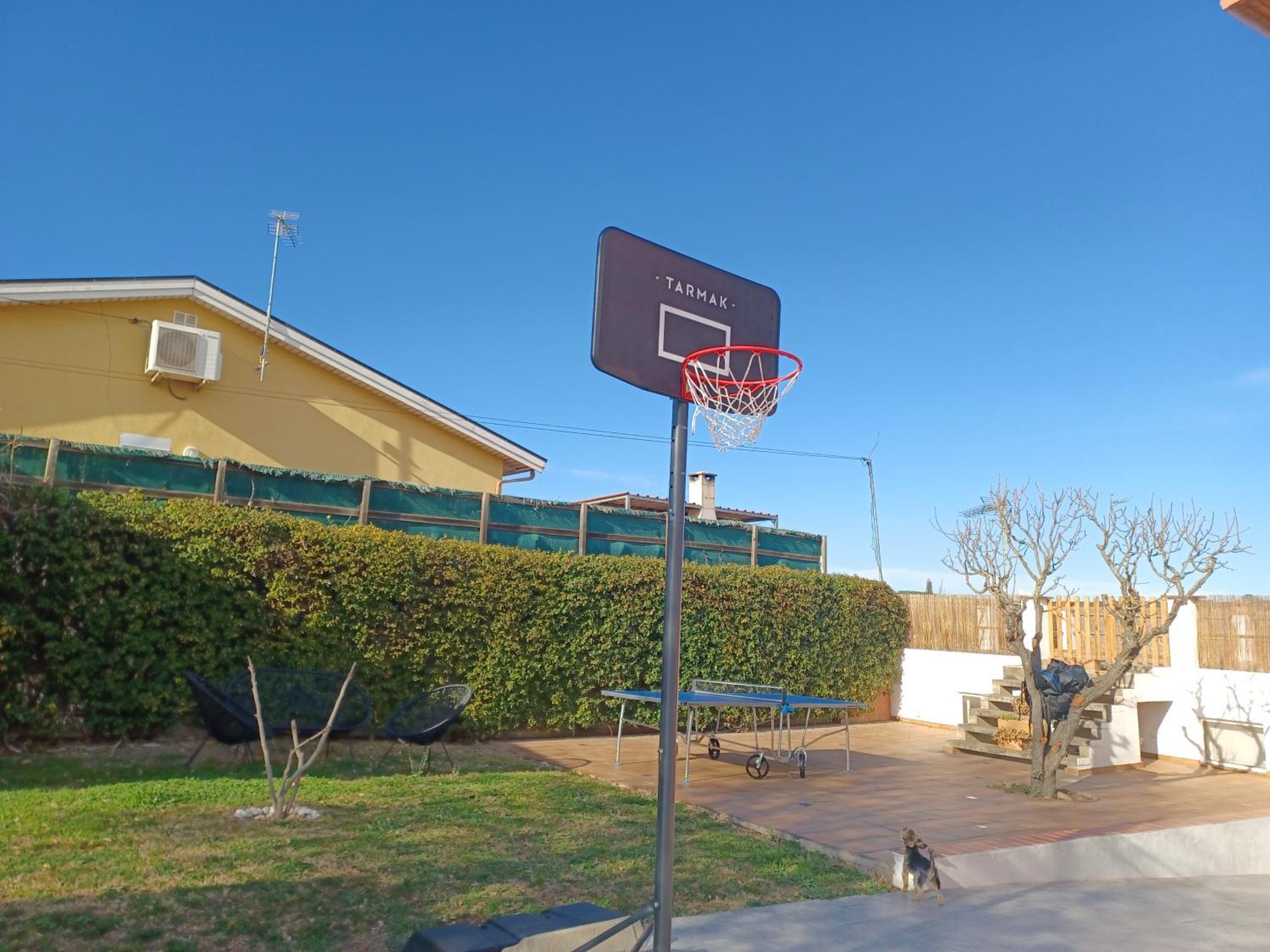 Piscina De Sal Barbacoa Wifi, Parking Gratis, 3 Min Pga Casa El Roble Villa Girona Kültér fotó