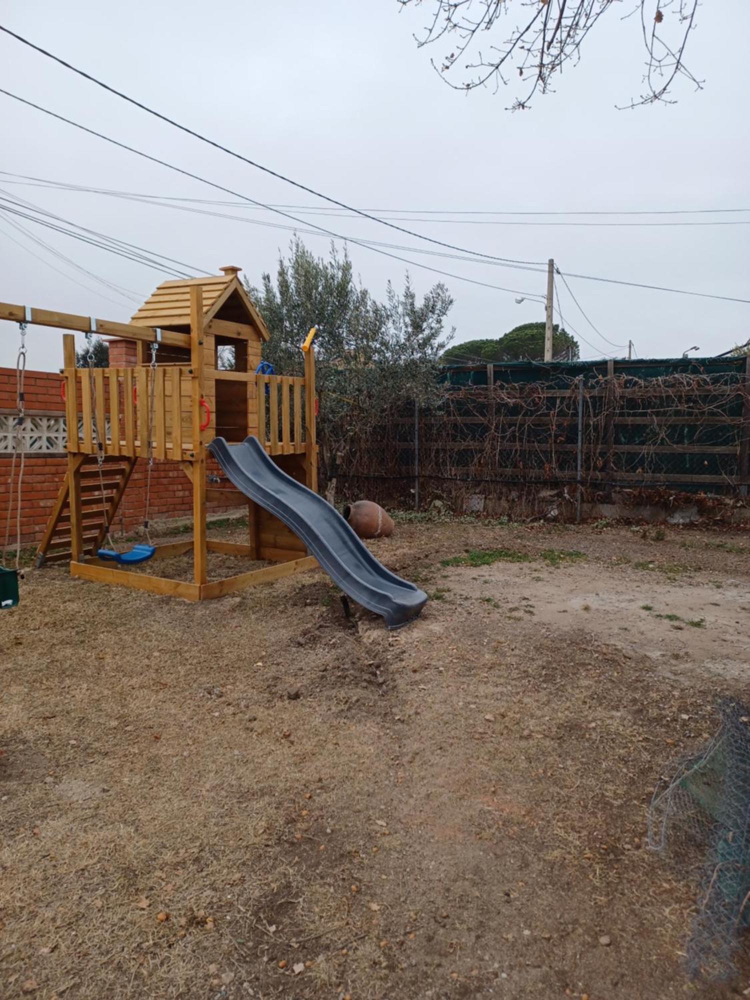Piscina De Sal Barbacoa Wifi, Parking Gratis, 3 Min Pga Casa El Roble Villa Girona Kültér fotó