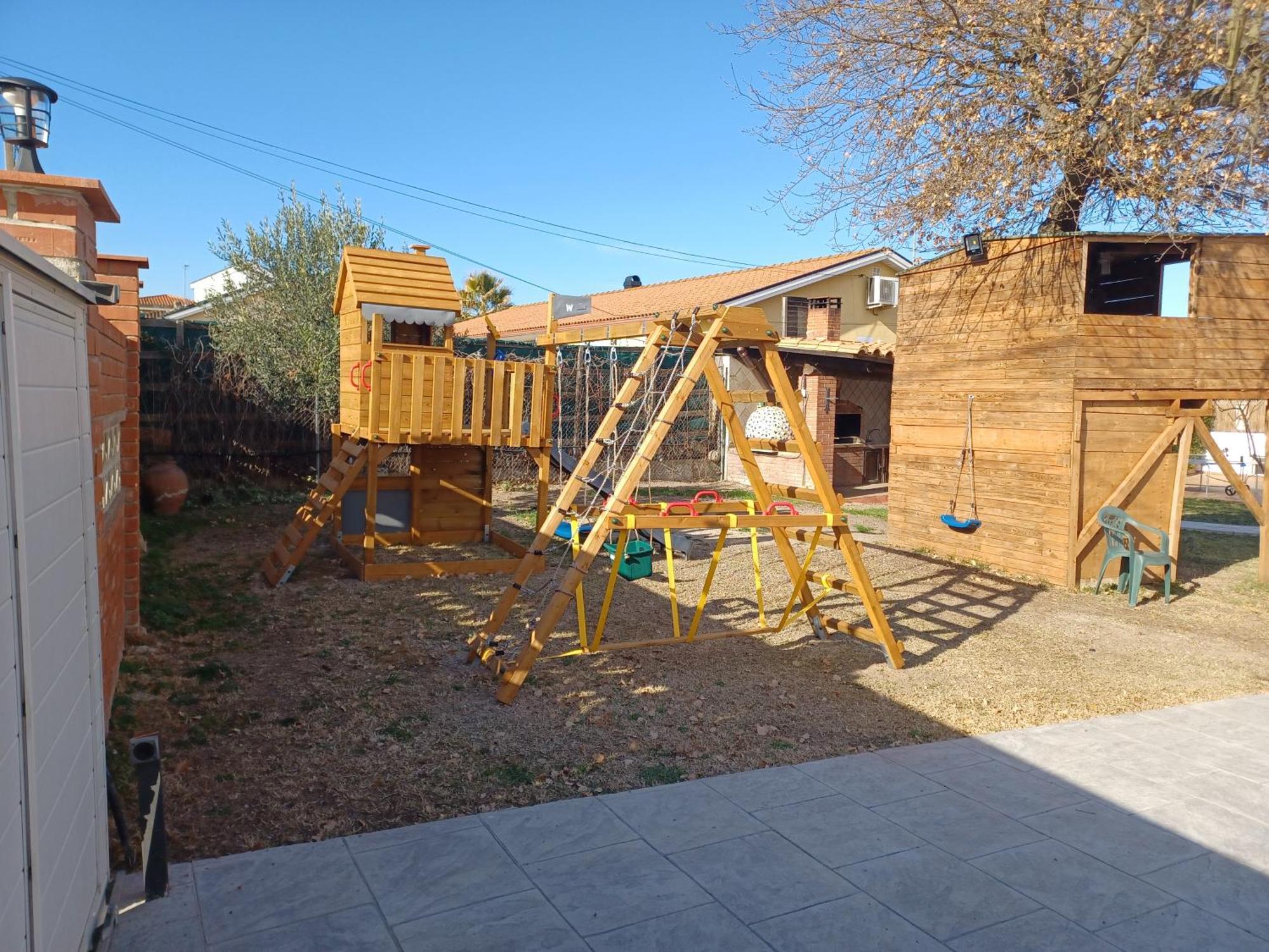Piscina De Sal Barbacoa Wifi, Parking Gratis, 3 Min Pga Casa El Roble Villa Girona Kültér fotó